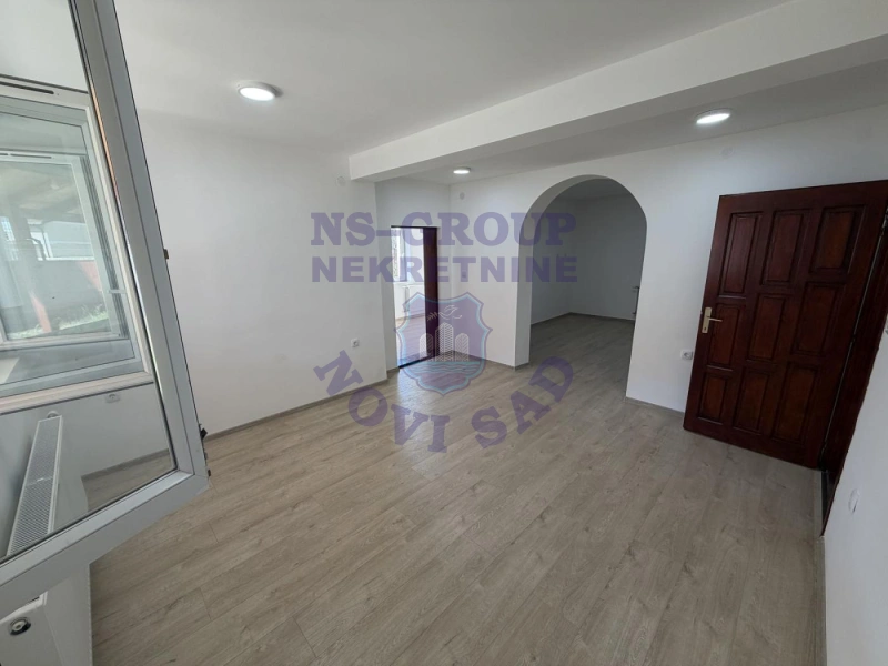 kuca na prodaju Temerin 250m2 573107