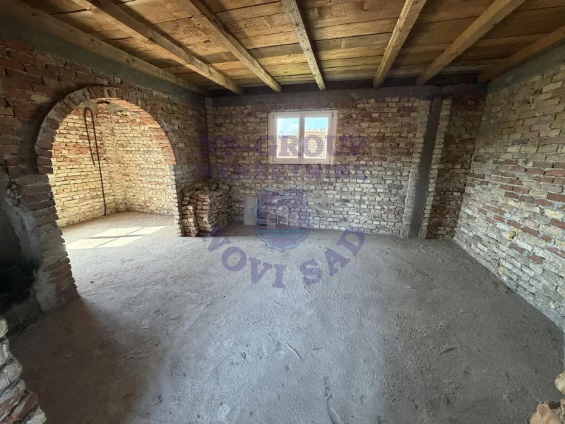 kuca na prodaju Temerin 250m2 573107