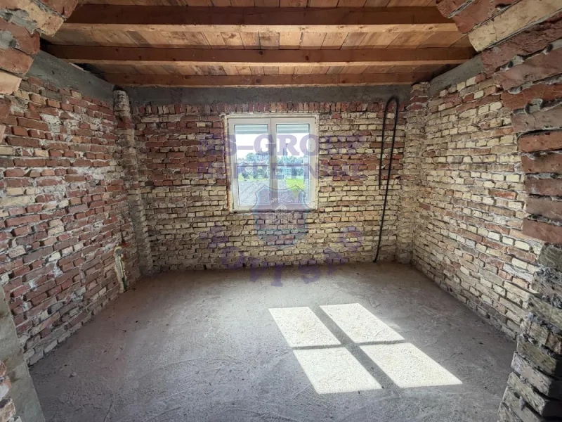 kuca na prodaju Temerin 250m2 573107
