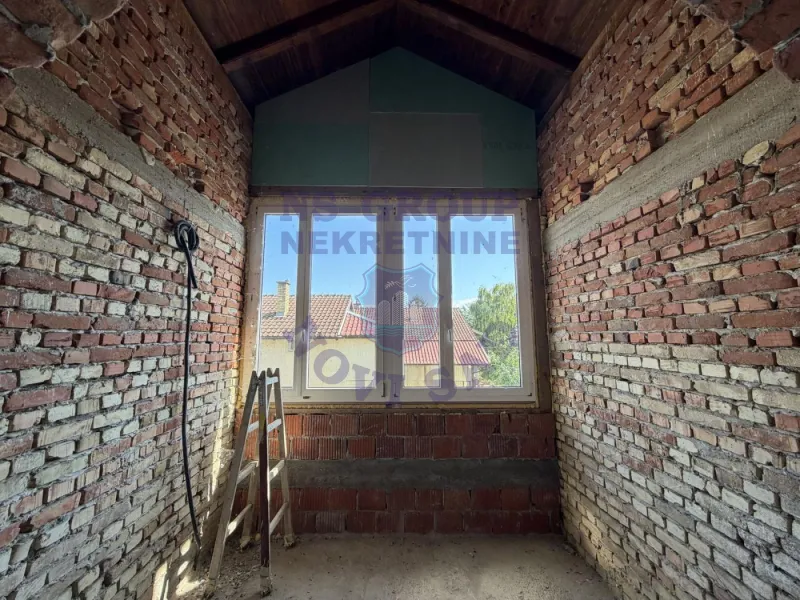 kuca na prodaju Temerin 250m2 573107