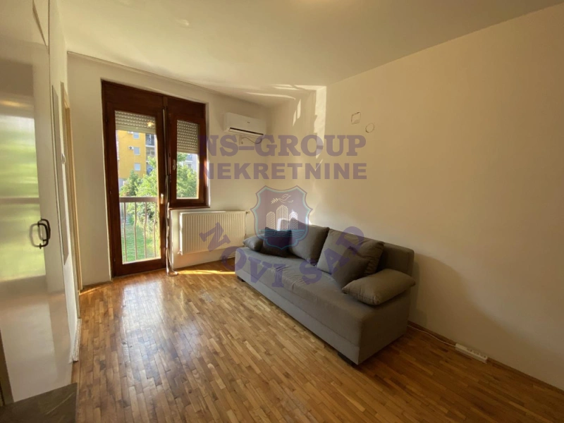 stan na prodaju Novi Sad, 18m2 573171