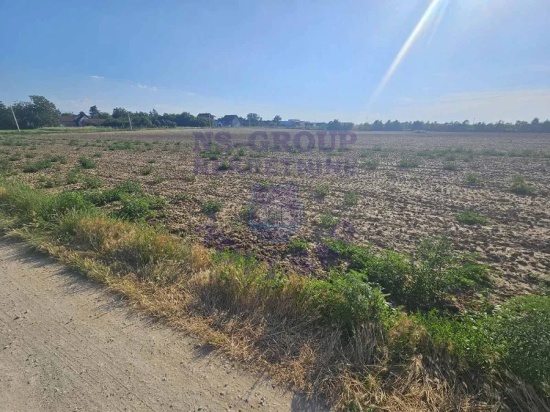 plac na prodaju Futog 740m2 573187