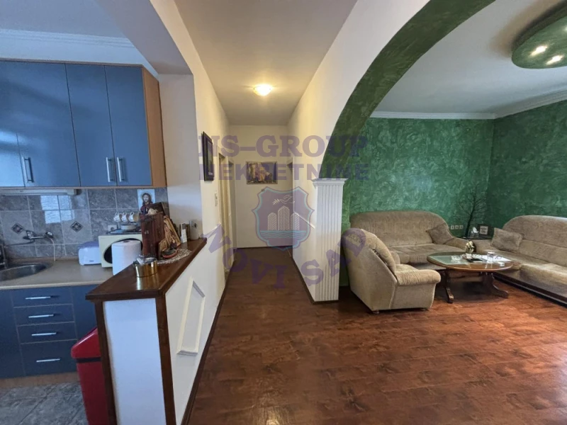 kuca na prodaju Bački Jarak 218m2 573116