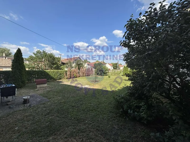 kuca na prodaju Bački Jarak 218m2 573116