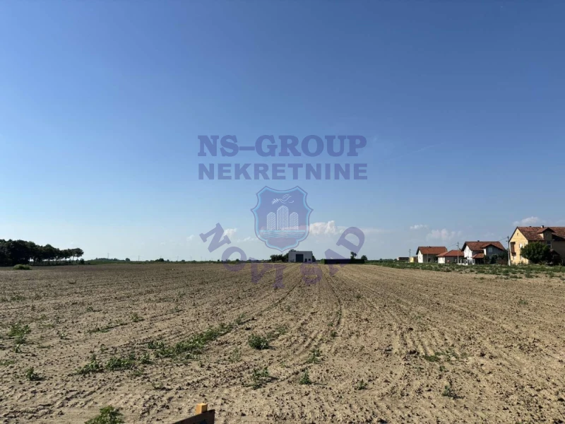 plac na prodaju Futog 734m2 573261