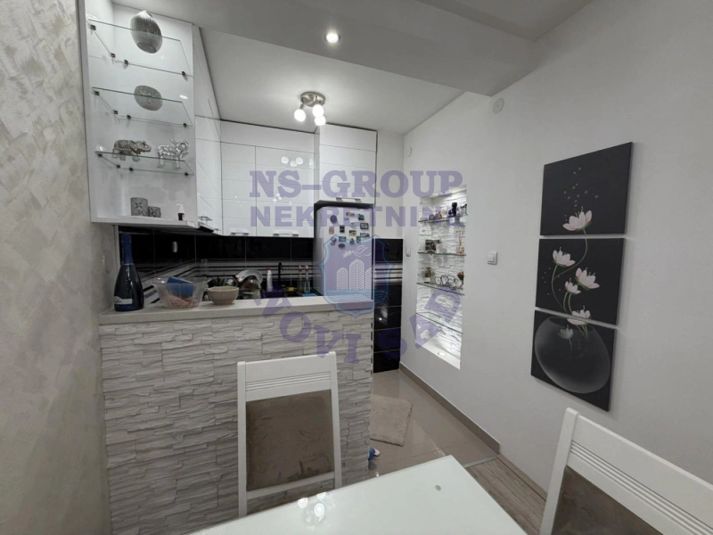 stan na prodaju Novi Sad 46m2 573270
