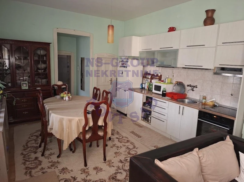 kuca na prodaju Temerin 197m2 573088