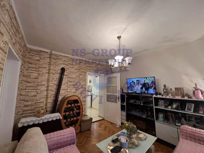 kuca na prodaju Bački Jarak 65m2 573252