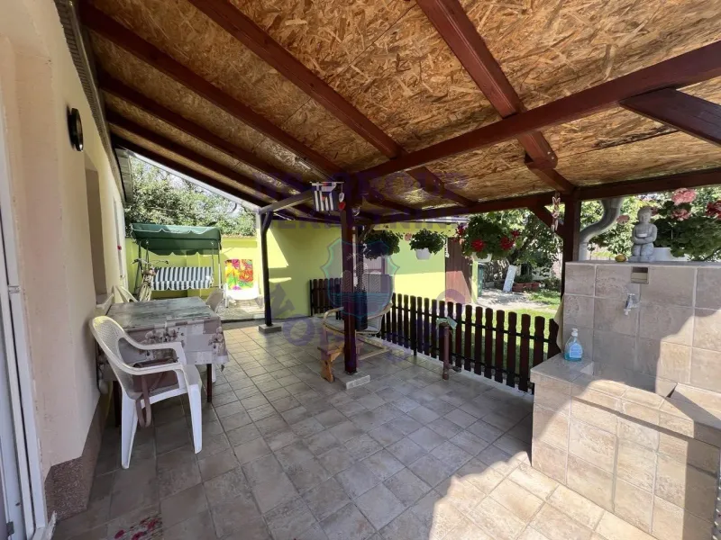 kuca na prodaju Bački Jarak 65m2 573252