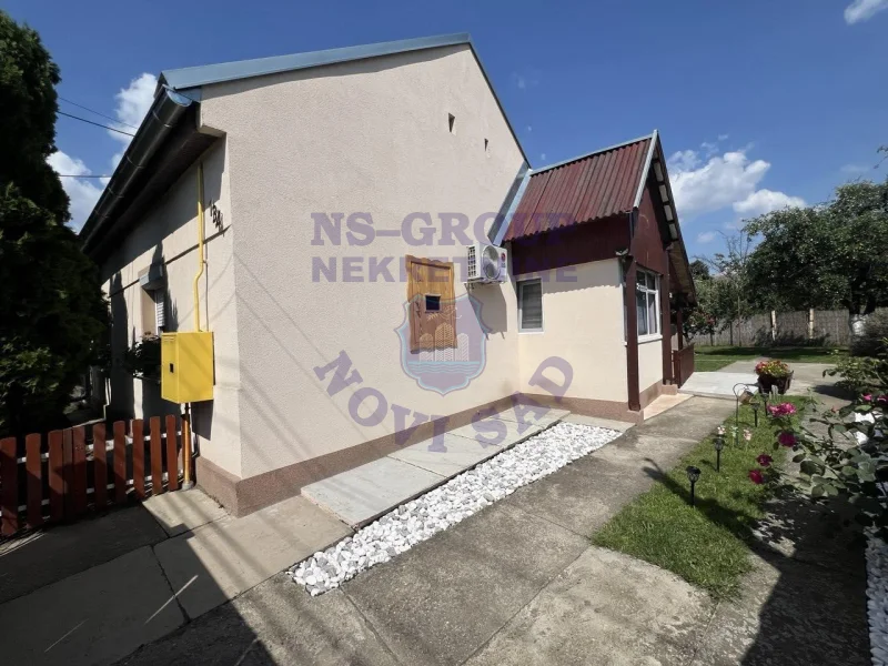 kuca na prodaju Bački Jarak 65m2 573252