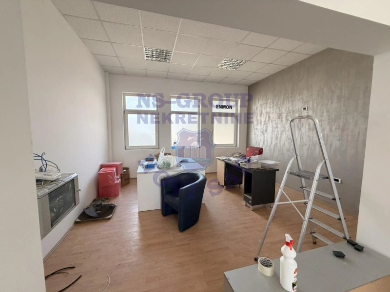 lokal na prodaju Novi Sad 307m2 573087