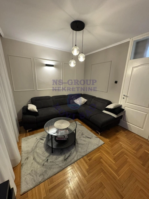 stan na prodaju Novi Sad 80m2 564674