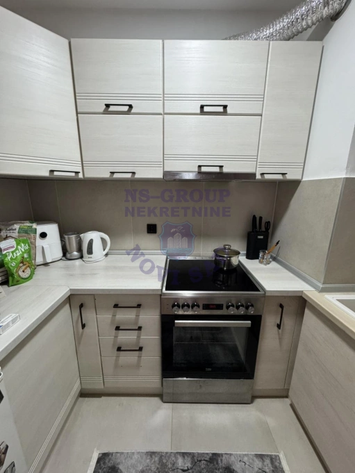 stan na prodaju Novi Sad 80m2 564674