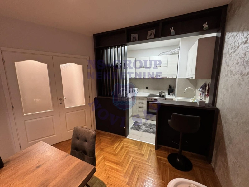 stan na prodaju Novi Sad 80m2 564674