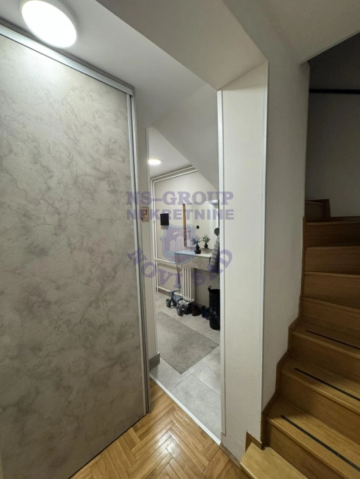 stan na prodaju Novi Sad, 80m2 564674