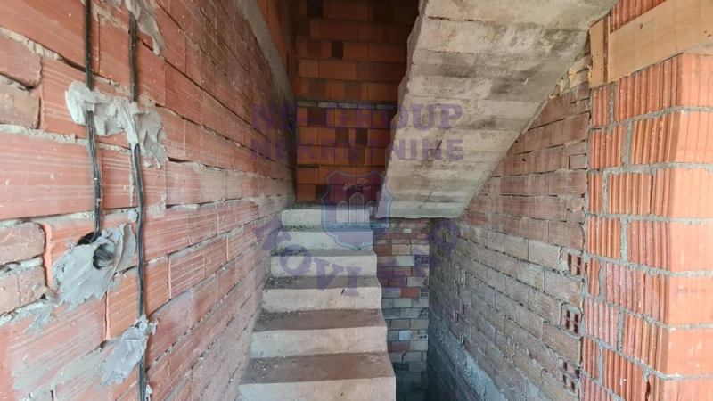 kuca na prodaju Veternik 122m2 572788