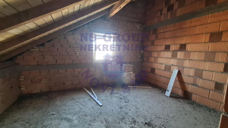 kuca na prodaju Veternik 122m2 572788