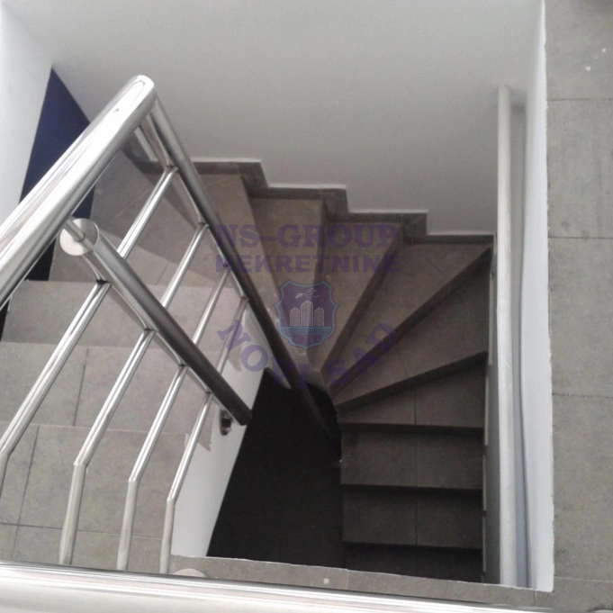 lokal na prodaju Novi Sad 120m2 561129