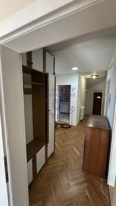 lokal za izdavanje Novi Sad 95m2 16748