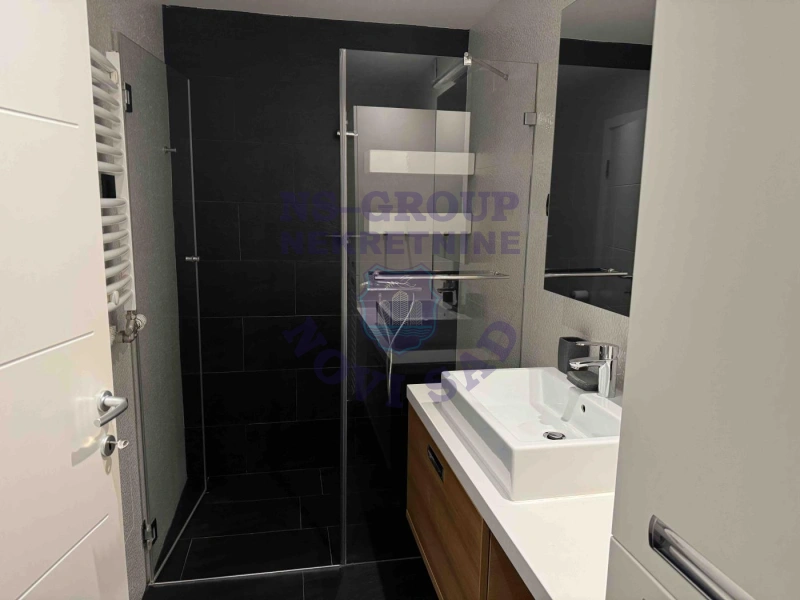 stan za izdavanje Novi Sad 114m2 16759