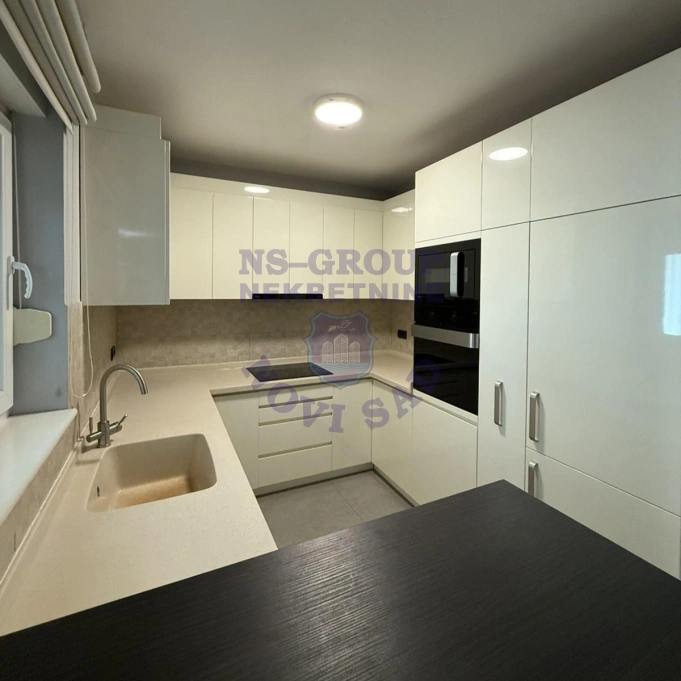 stan na prodaju Novi Sad, 114m2 16759