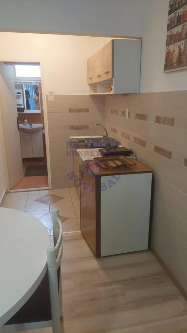 stan na prodaju Vrdnik 78m2 573437