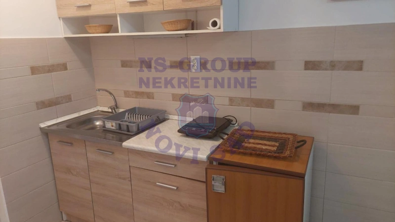 stan na prodaju Vrdnik 78m2 573437