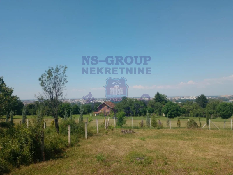 plac na prodaju Sremska Kamenica 550m2 573092