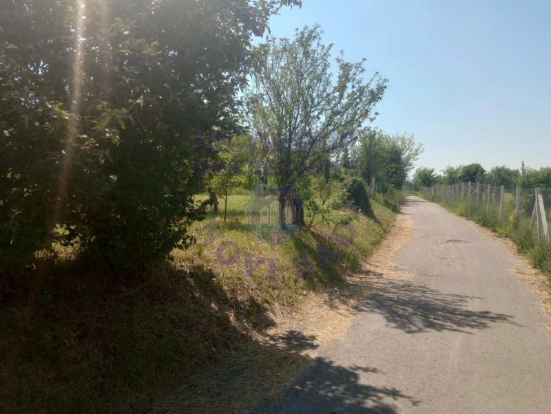 plac na prodaju Sremska Kamenica 550m2 573092