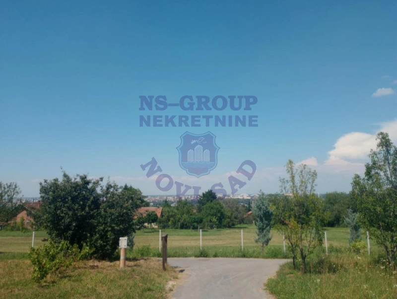 plac na prodaju Sremska Kamenica 550m2 573092