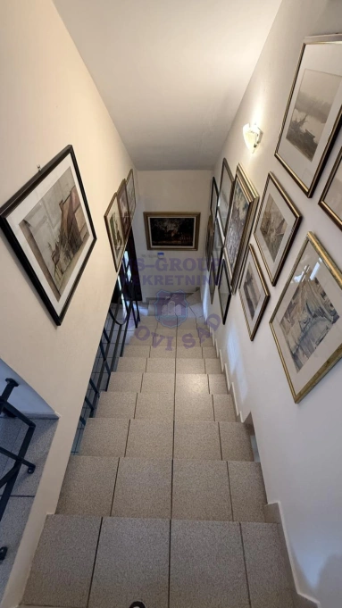 kuca na prodaju Sremska Kamenica 336m2 573373