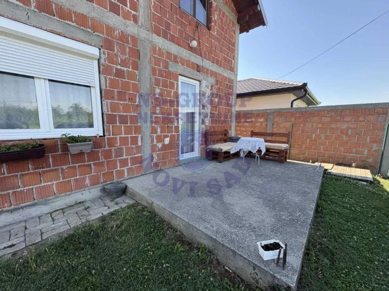 kuca na prodaju Veternik 120m2 573465