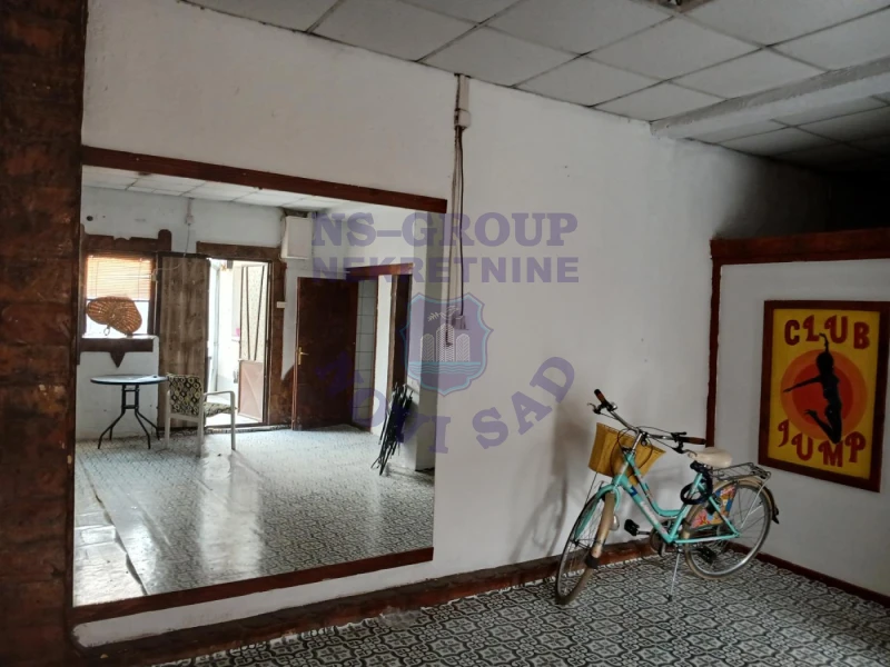 lokal za izdavanje Novi Sad 90m2 16751