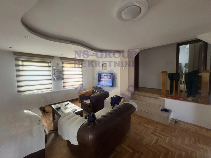 kuca na prodaju Novi Sad 297m2 459790