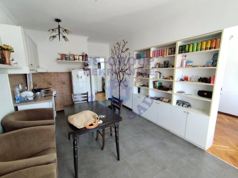 stan na prodaju Novi Sad, 40m2 573501