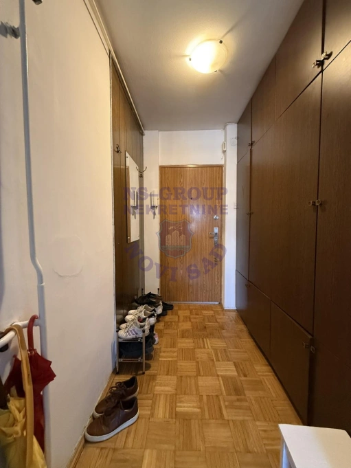 stan na prodaju Novi Sad 65m2 573598