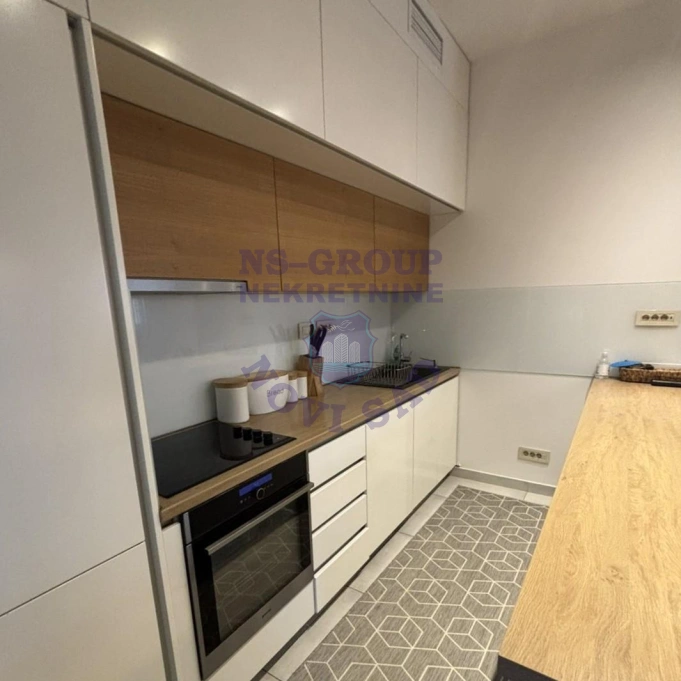 stan za izdavanje Novi Sad 101m2 16787