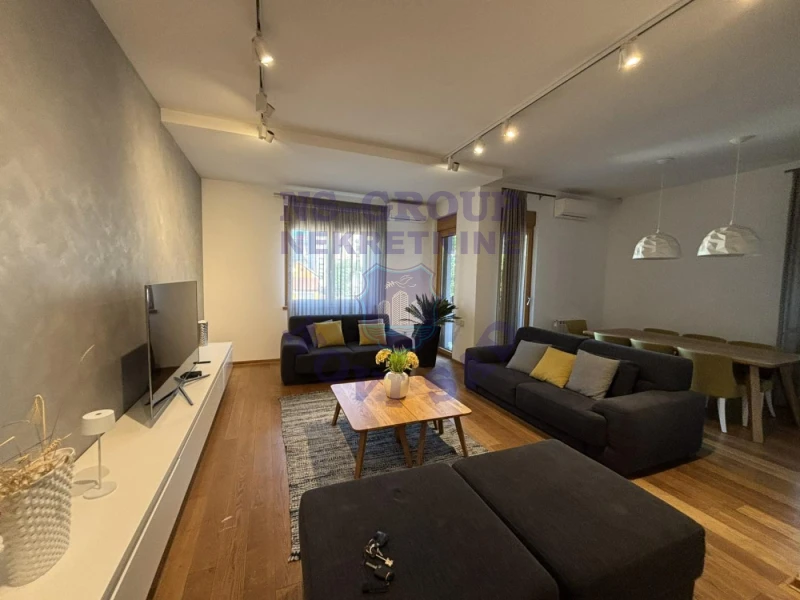 stan za izdavanje Novi Sad 101m2 16787
