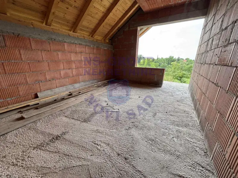 kuca na prodaju Petrovaradin 189m2 565575