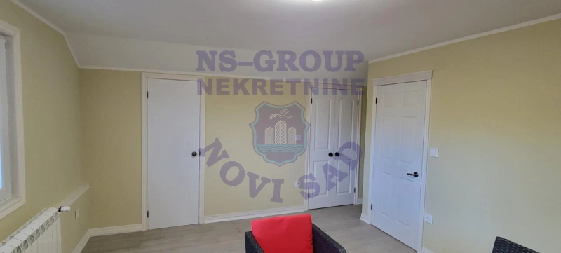 kuca na prodaju Petrovaradin 252m2 573225