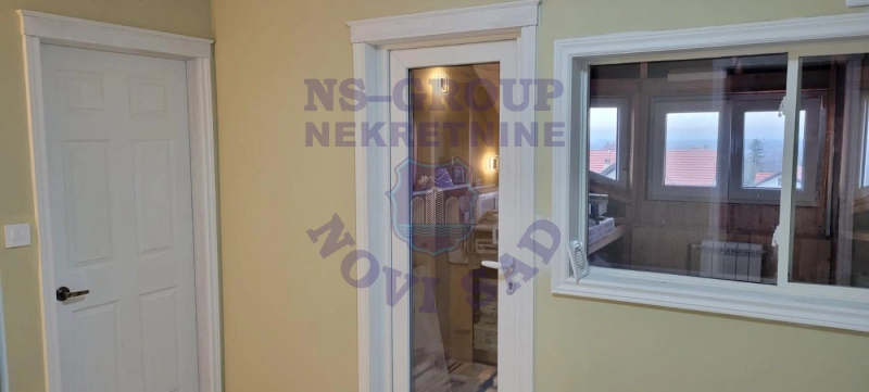 kuca na prodaju Petrovaradin 252m2 573225