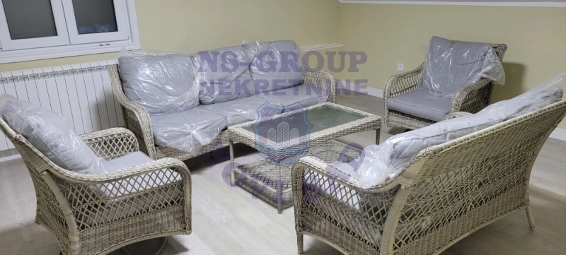 kuca na prodaju Petrovaradin 252m2 573225