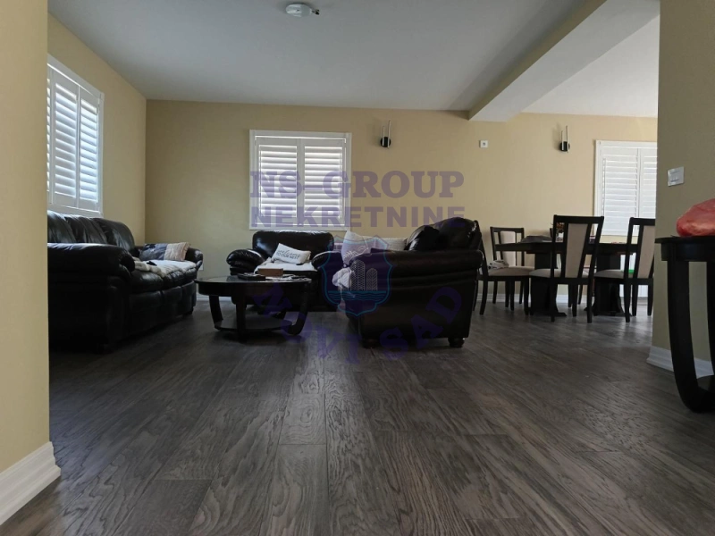 kuca na prodaju Petrovaradin 252m2 573225