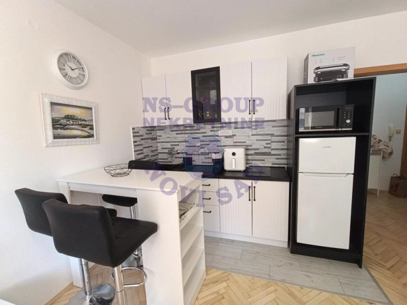 Stan na prodaju Novi Sad 27m2, 573176