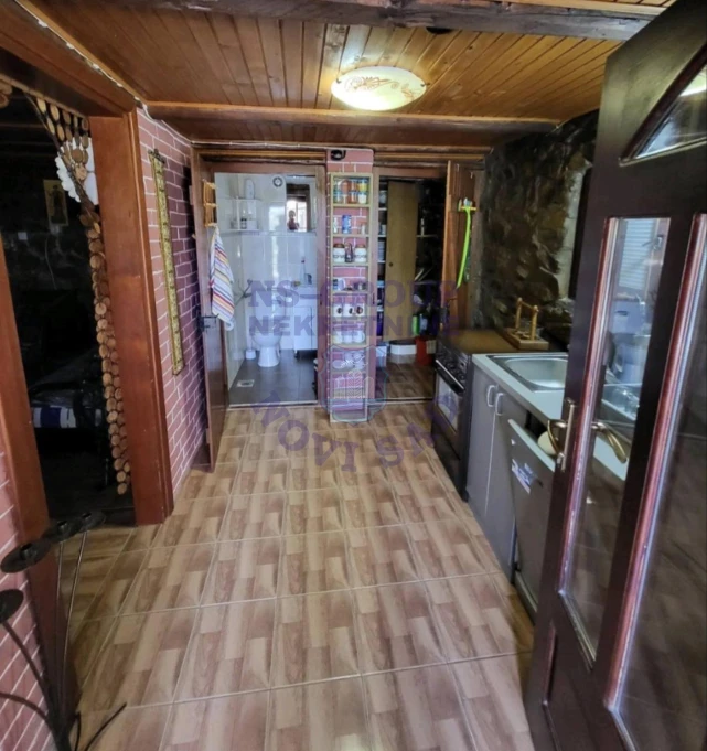 kuca na prodaju Sremska Kamenica 61m2 573575