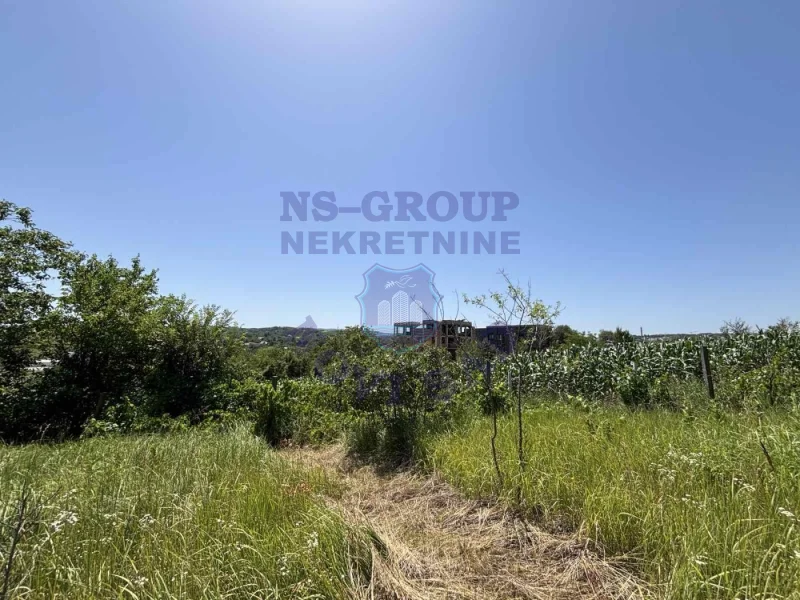 plac na prodaju Sremska Kamenica 530m2 573493