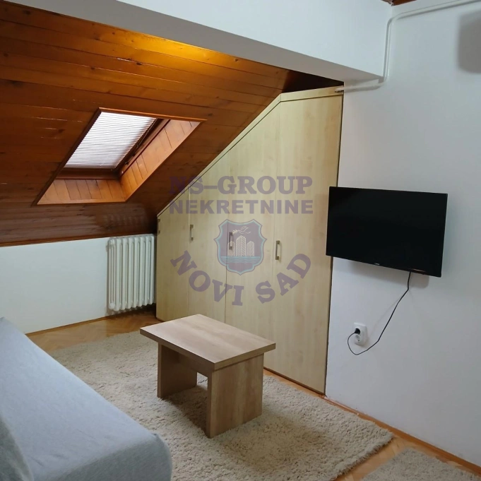 stan za izdavanje Novi Sad 32m2 12435