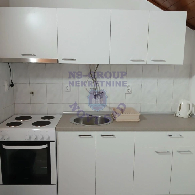 stan za izdavanje Novi Sad 32m2 12435