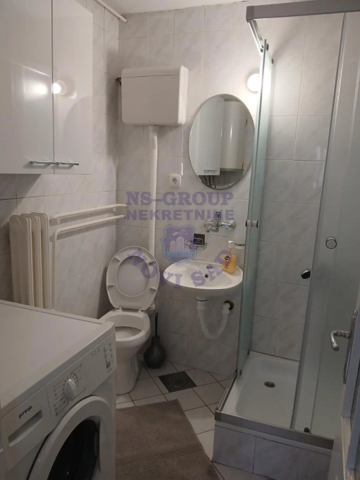 stan za izdavanje Novi Sad 32m2 12435