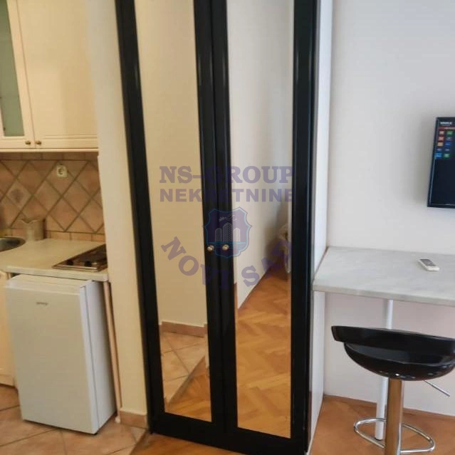 stan za izdavanje Novi Sad 16m2 16792